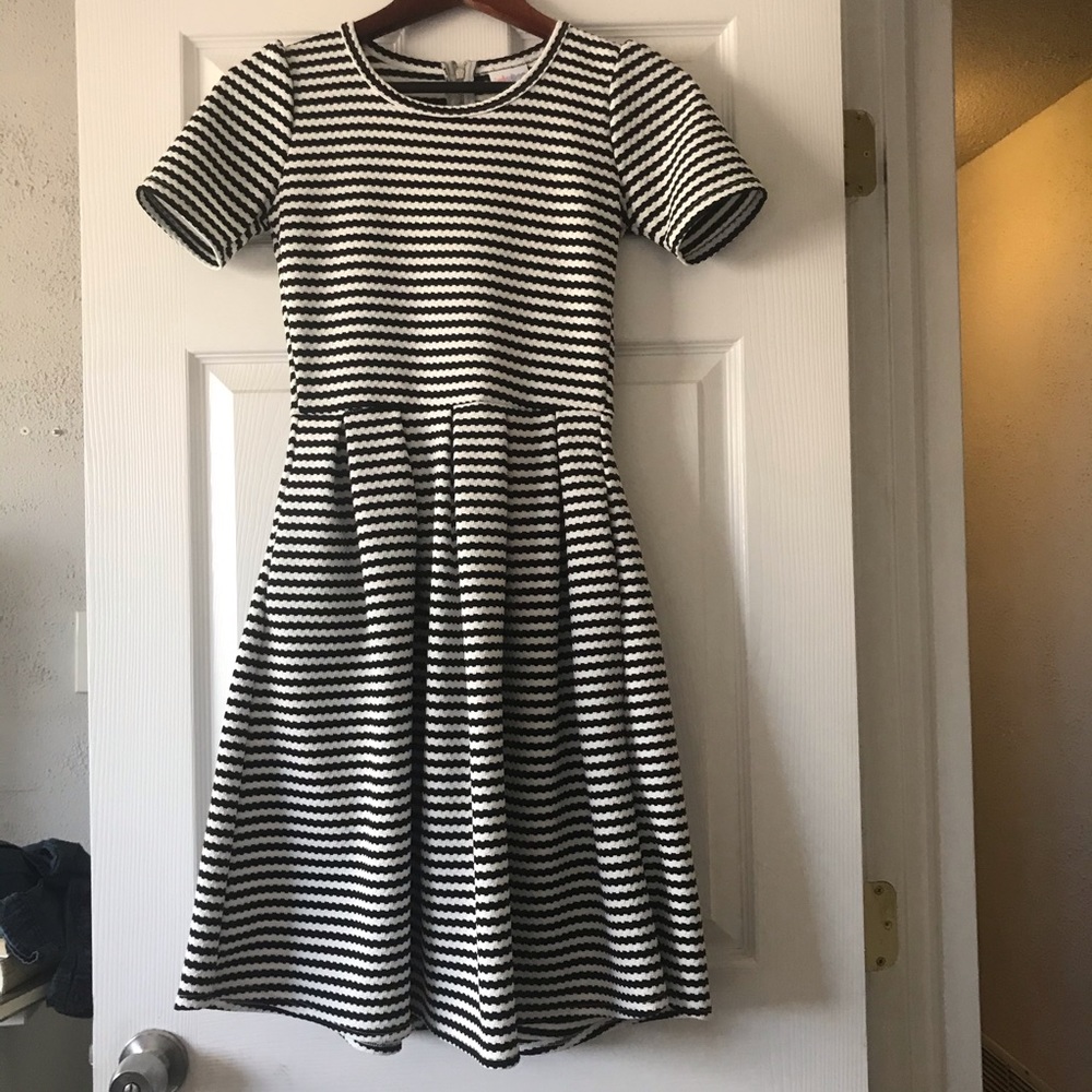 Black and white striped lularoe amelia